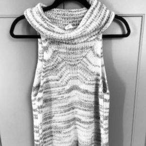 Sun & Shadow Black &White Oversized Sweater